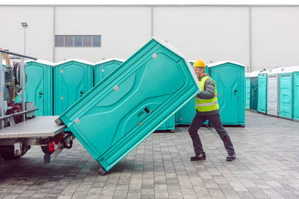 Portable Toilet Options We Offer in Englewood, NJ