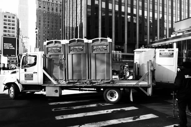 Best Portable bathroom rental  in Englewood, NJ
